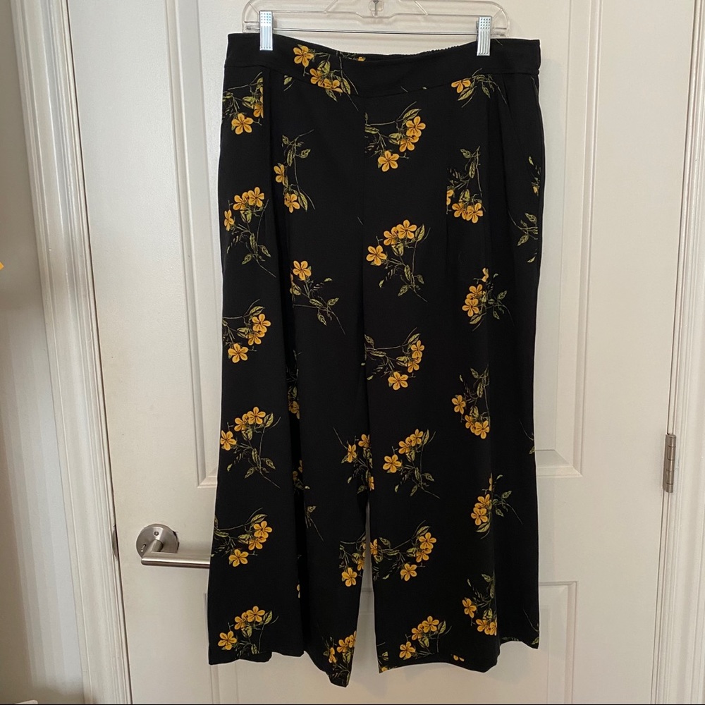Floral flowy pants